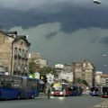Nevreme pogodilo Beograd, pljuskovi i olujni vetar i u drugim delovima Srbije (VIDEO)