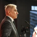 Đurovskom pozlilo na komemoraciji Milovanovića: Trenutno je dobro, moraće na dodatna ispitivanja