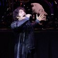 Argentinski predsednik održao rok koncert pa postao zvezda na internetu: "To objašnjava njegovu frizuru"