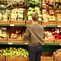 За само годину дана цене воћа отишле у небеса!