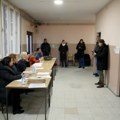 Do 18 časova na izborima na Kosovu glasalo 38.55 odsto glasača, najveća izlaznost na severu Kosova