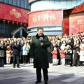 Si posetio građane Pekinga uoči Prolećnog festivala, uputio čestitke svim Kinezima