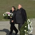 Boba Živojinović stigao na sahranu Tatjane Jecmenice: U rukama nosi ogroman venac, a na njemu dirljiv oproštaj