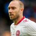Danski fudbaler Kristijan Eriksen ponovo kolabirao na terenu: 'Dobro je'