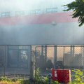 Oglasio se D Express povodom požara u magacinu u Novom Sadu