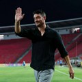 Zvezda nema desnog beka među 32 igrača: Albert Rijera menja plan i čeka pojačanje