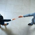 Ovo mnogi ne znaju: Ko bi po bontonu prvi trebalo da se pozdravi - muškarac ili žena?