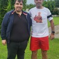 Trči za bolesnog kostu (3): Ultramaratonac Aleksandar Kikanović stigao u Rekovac (foto)