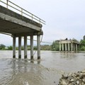 Vanredno u 56 gradova i opština, otklanjaju se posledice poplava; Novi most u Mrčajevcima do godinu i po dana, u Adranima za…