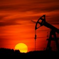 Skok cena nafte zbog sukoba u regionu Crvenog mora