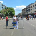 Studenti i građani blokirali glavnu raskrsnicu u Leskovcu, planiraju da tu ostanu 24 sata