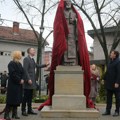 У Крушевцу откривен споменик Светом Сави
