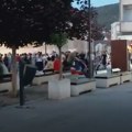 VIDEO Građani Aleksinca oterali aktiviste SNS iz centra: Deset puta više ljudi bilo na štandu Studentske liste