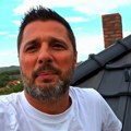 "Za ovo vam trebaju ogromne pare" Marko i Luna kupili kuću na selu - on se popeo na krov i pokazao u kojoj su fazi radovi…