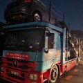 Na putu Podgorica - Cetinje izgoreo šleper sa 9 automobila