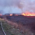 Sve češći poljski požari stavljaju na muke lokalne vatrogasce Od početka godine preko 120 „crvenih petlova”