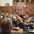 BLOG UŽIVO Ima kvoruma, nema kvoruma: Danas dve sednice Skupštine, poslanici vlasti ulaze u salu kad im odgovara