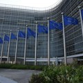 Nisko poverenje u Vladu i EU, većina smatra da Srbija ide u pogrešnom smeru