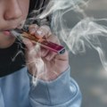 AP: Kako da roditelji razgovaraju sa decom o vejpingu