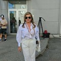 Viki Miljković zablistala na prvom snimanju nove sezone "Pinkovih zvezda"! U belom od glave do pete, pažljivo birala stajling