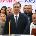 SNS obeležava Svetu Petku, stranačku slavu Vučić se obraća: "Pred nama je težak put! Nikada mi duh slomiti neće" (foto)