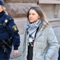 Policija uklonila Gretu Tunberg i klimatske aktiviste koji su blokirali ulaz u švedski parlament