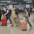(Видео) Сви гледају шта ради Наташа Беквалац: Певачица са ћерком направила спектакл на аеродрому: Ово се не виђа сваки дан
