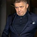 Ranjeni premijer Slovačke životno ugrožen! Pojavila se objava na njegovom Fejsbuku: Hitno ga prevoze helikopterom