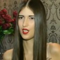 Evo kako danas izgleda Sandra Meduza, neprepoznatljiva Otac i baka se odrekli nje, a o cenovniku usluga starlete priča cela…