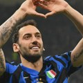 Nova Galatina "bomba" zove se Hakan Čalhanoglu!?