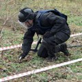 "Krv je šikljala na sve strane" Koza aktivirala minu, mladića pronašao brat: "Čim sam ga prevrnuo na leđa, izdahnuo je" Više…