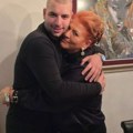 Ćana sina nikada nije pokazivala javno do sada! Pevačica sada objavila sliku s njim, puca od sreće