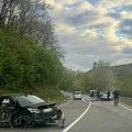 Žestok sudar kod Novog Pazara, jezive scene sa mesta nesreće: "BMW" uništen, ostao bez točkova (foto)