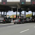Gužve na granicama: Automobili čekaju sat vremena na Batrovcima i Bačkim Vinogradima, kamioni do četiri sata