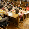 Telefoni nam kradu pažnju: Stručnjaci otkrili kako da pobedite zavisnost od ekrana
