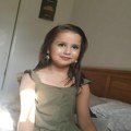 Devojčica (10) pronađena mrtva u krevetu sa ugrizima i opekotinama, a onda su 4 reči razrešile celu misteriju