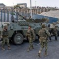 (Foto, video) Španija pred kolapsom, vojska na nogama: Raste broj žrtava u Seuti, hiljade migranata pokušale da preplivaju…