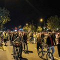Novosađani komemorativnom šetnjom obeležavaju 23 meseca od pada nadstrešnice u Novom Sadu
