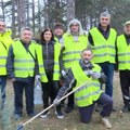 Nove sadnice crnog bora i čempresa na Ruskom groblju: Zasadili ih akcijaši i volonteri