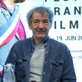 „Sve je neprskano i potpuno prirodno“: Miki Manojlović napravio svoju oazu mira na selu i počeo da se bavi…