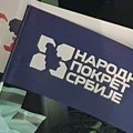 NPS: Da li je gradonačelnikova šetnja po trgu otvorena provokacija bolesnih?