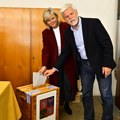 Česi danas nastavljaju izbor poslanika donjeg doma parlamenta