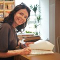 Novi roman Jelene Bačić Alimpić "Krojačev sin": U julu pred čitaocima!