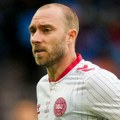 Danski fudbaler Kristijan Eriksen ponovo kolabirao na terenu: ‘Dobro je’