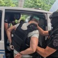 (Video) Srbija izručila Crnoj Gori člana kriminalne grupe (28): Za njim bila raspisana poternica