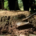Došao na sahranu prijatelja, pa poginuo na očevom grobu: Tragedija kakva se retko viđa