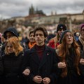 „Nada i isceljenje“: Mesec dana od masovne pucnjave u Pragu