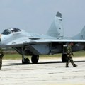 Ministarstvo odbrane: Primećena nepoznata letelica iznad Valjeva, podignuti "migovi-29"