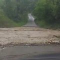 Nevreme zahvatilo zapadnu Srbiju, u Požegi zbog izlivanja bujičnih potoka ugroženo nekoliko domaćinstava
