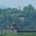 Nekoliko severnokorejskih vojnika prešlo granicu, južnokorejska vojska ispalila hice upozorenja
